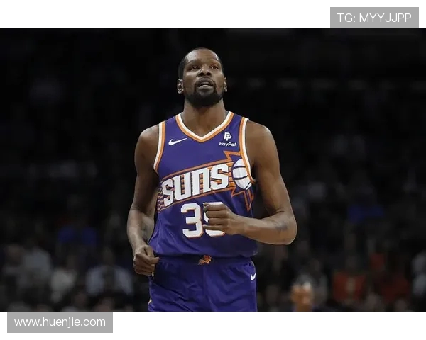 太阳交易杜兰特后重建:中锋补强 + 三新秀崛起,布克顶薪续约成新核 太阳交易杜兰特后重建:中锋补强 + 三新秀崛起,布克顶薪续约成新核